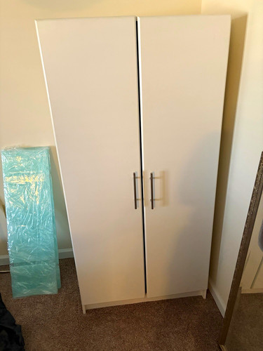 White door freestanding - white,